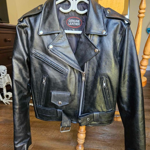 Genuine Black Leather Bomber style Jacket NWOT - Picture 3 of 14